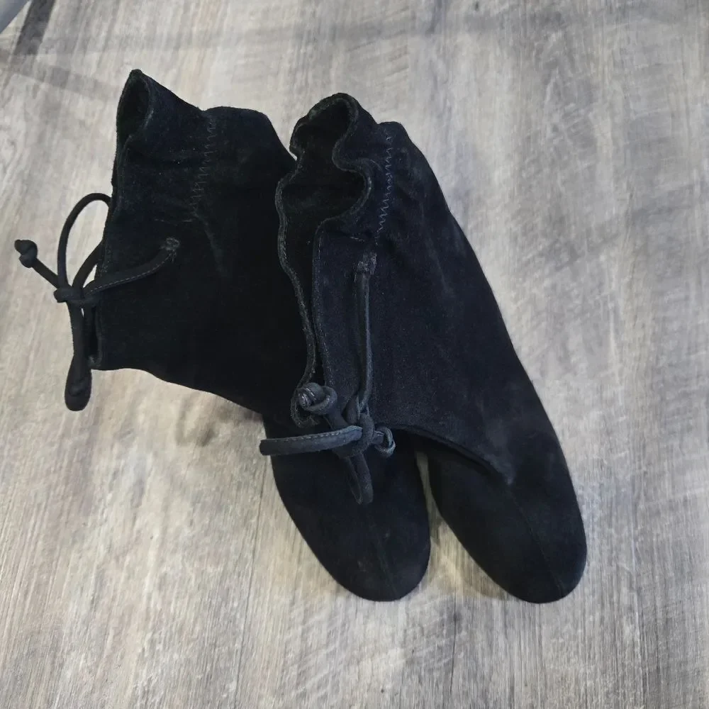 🐢 Kate Spade Black Suede Ankle Tie Boots Women’s Size 7.5